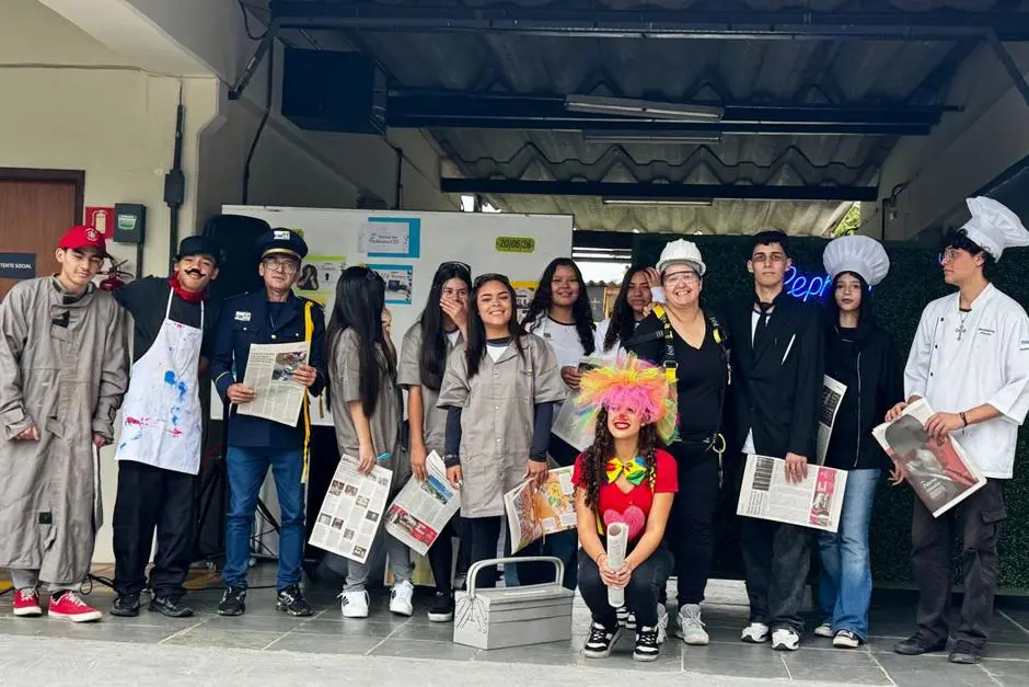 Jovens em oficina prática da Semana das Profissões Cephas 2026 em São José dos Campos
