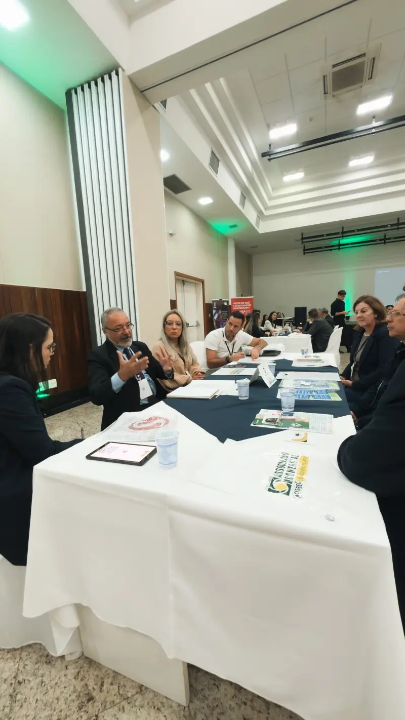 Palestra sobre inteligência artificial para pequenos negócios na ACISBEC em São Bernardo do Campo