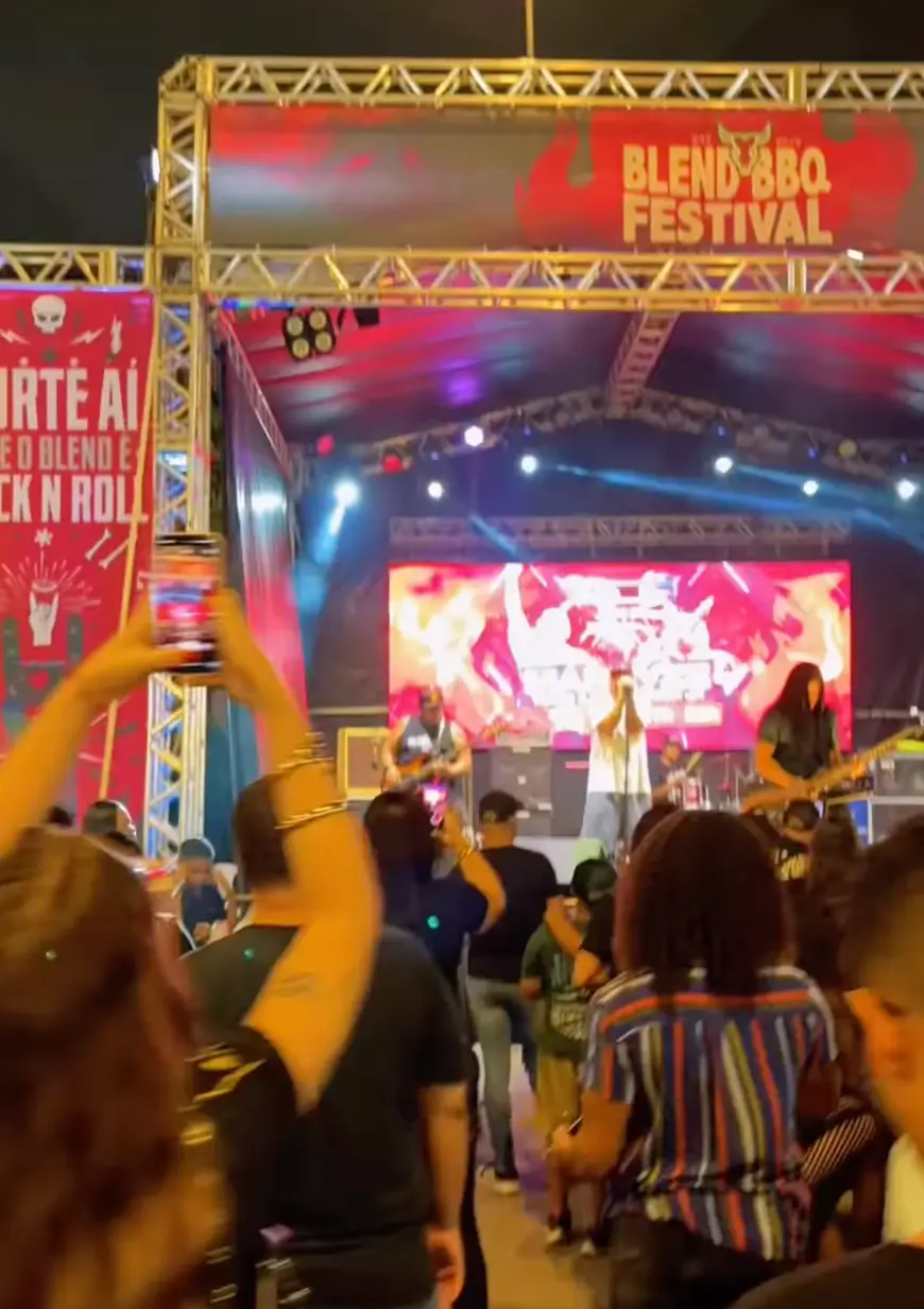 Blend BBQ Festival no Shopping Nova Iguaçu com estações de churrasco e público ao ar livre